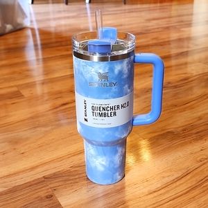 Stanley 40oz Ocean Tiedye Quencher